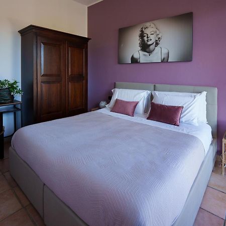 La Dolce Vita Regalbuto Buitenkant foto